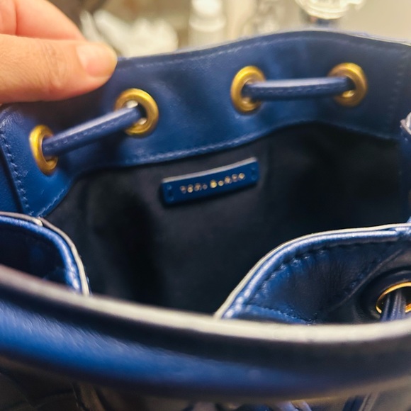 Tory Burch Fleming Leather Crossbody small dark blue royal bag. - Picture 9 of 10